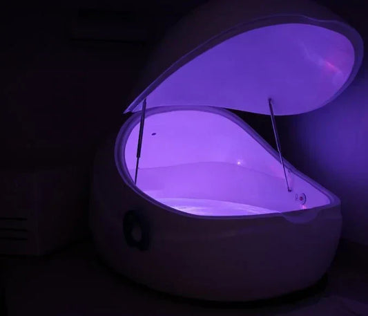 What Psychedelic Tech Works Best with a Float Tank?
